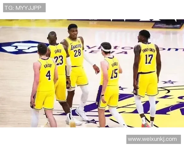 2009年湖人对决马刺的经典对抗赛回顾与分析