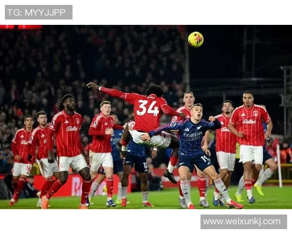 热刺主场大胜曼联三球零封展现强大实力与团队配合